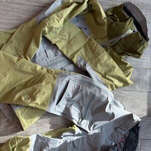 Haglöfs Women’s GORE-TEX Ski Set Jacket & Pants XS — Soft Green/Grey